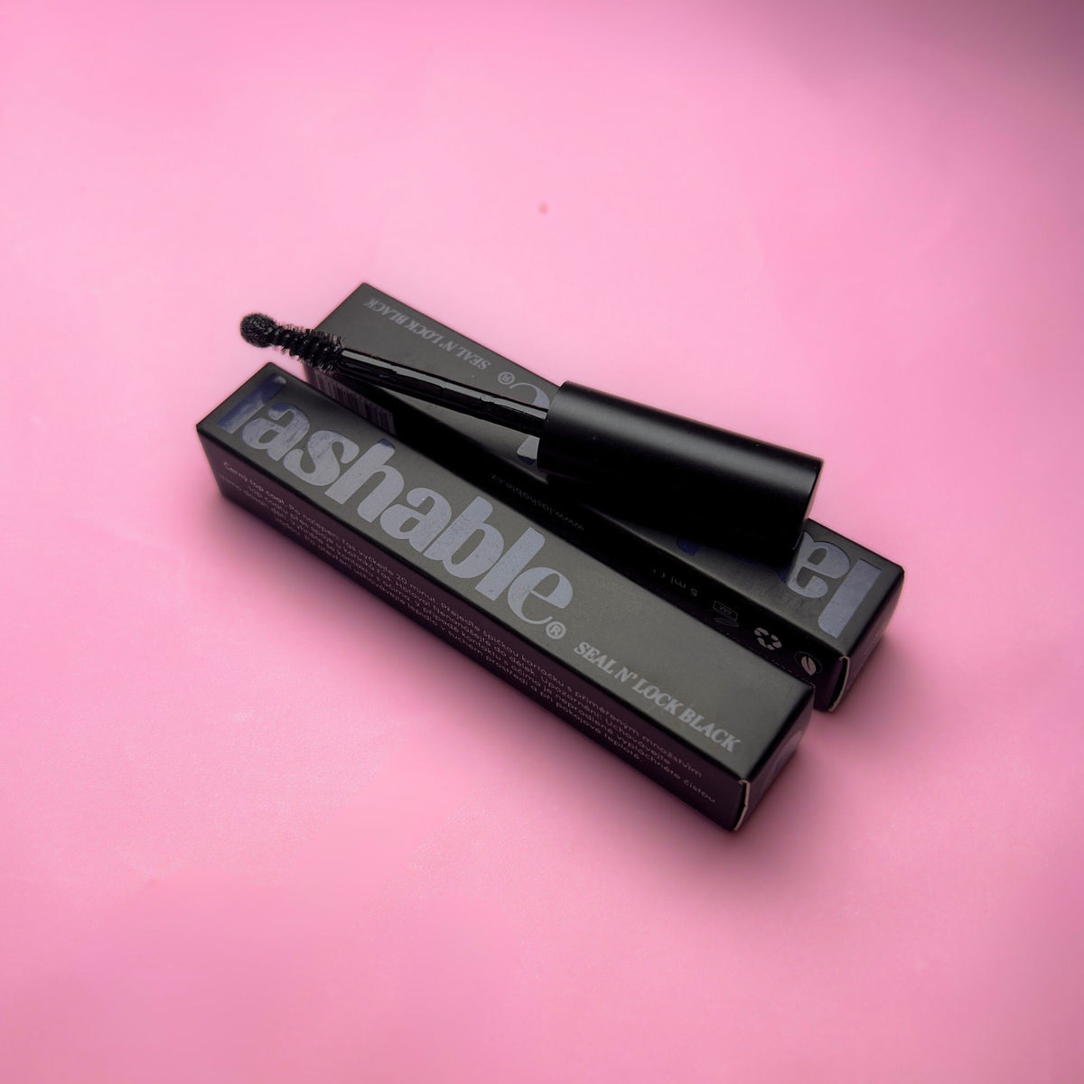 Lashable SEAL N' LOCK černý top coat - Lashable