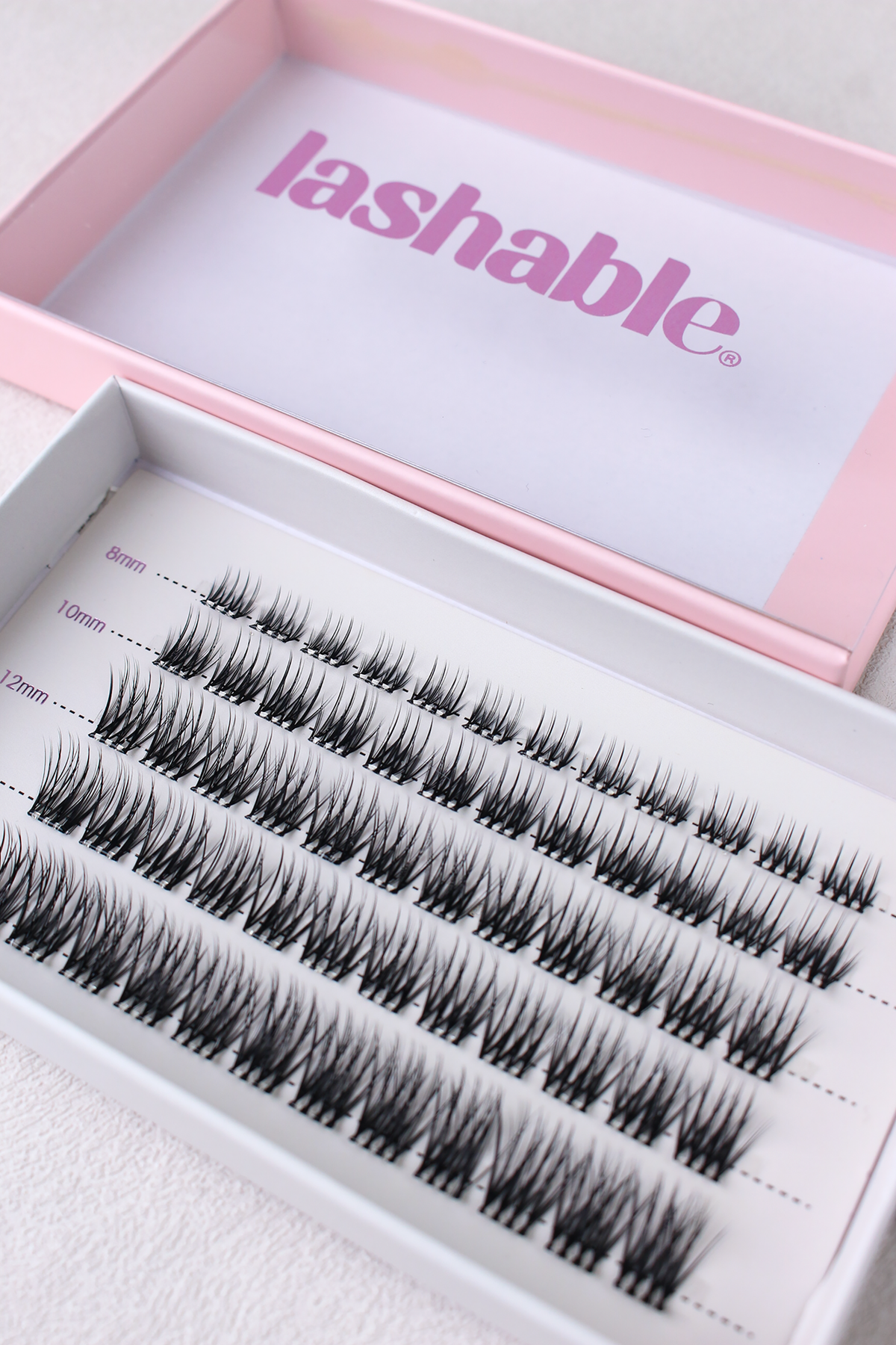 Lashable CLEAN GAL samolepicí pre-glued řasy - Lashable